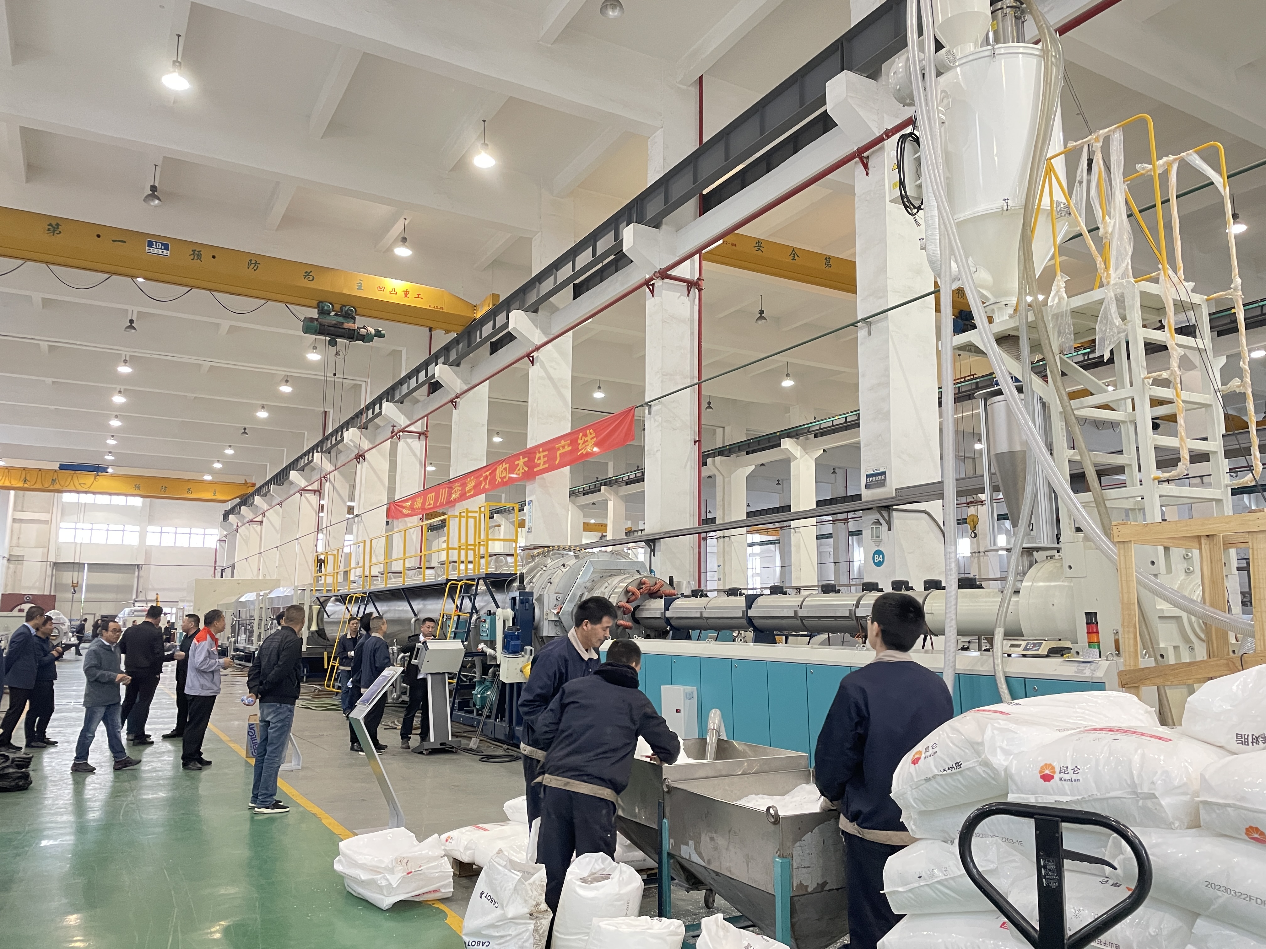 Maddi seçimin plastik ekstruder performansına təsiri: düzgün qatran girişini seçmək