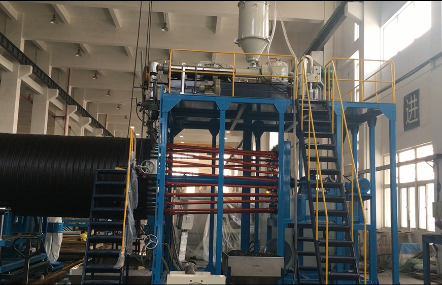 Böyük Diametrli HDPE Sarma Boru İstehsalı